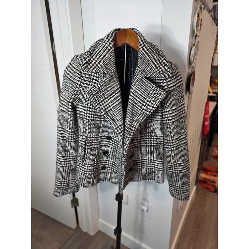 Wool blend peacoat, Banana Republic, houndstooth pattern